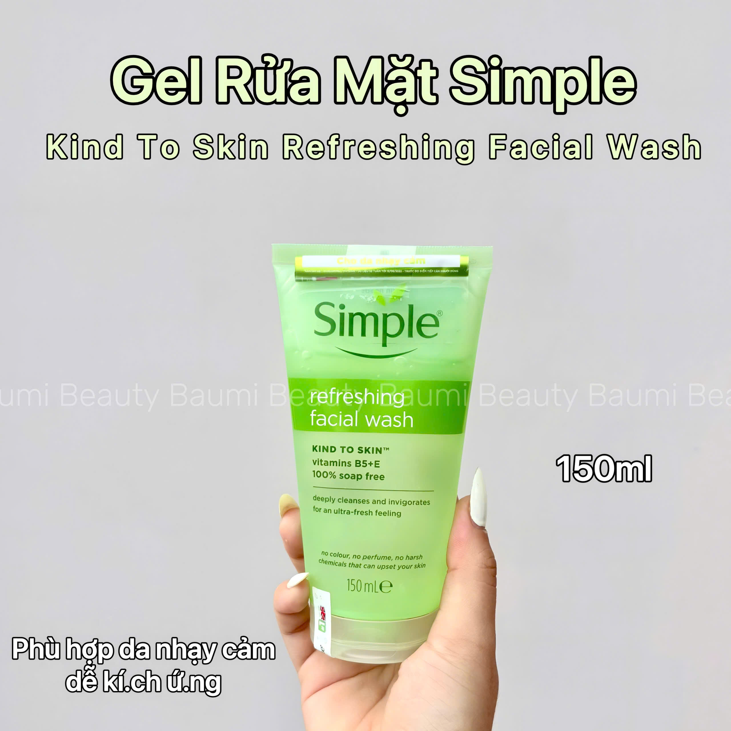 Sữa rửa mặt dịu nhẹ, cấp ẩm dạng gel Simple Refreshing Facial Wash Gel 150ml - Anh