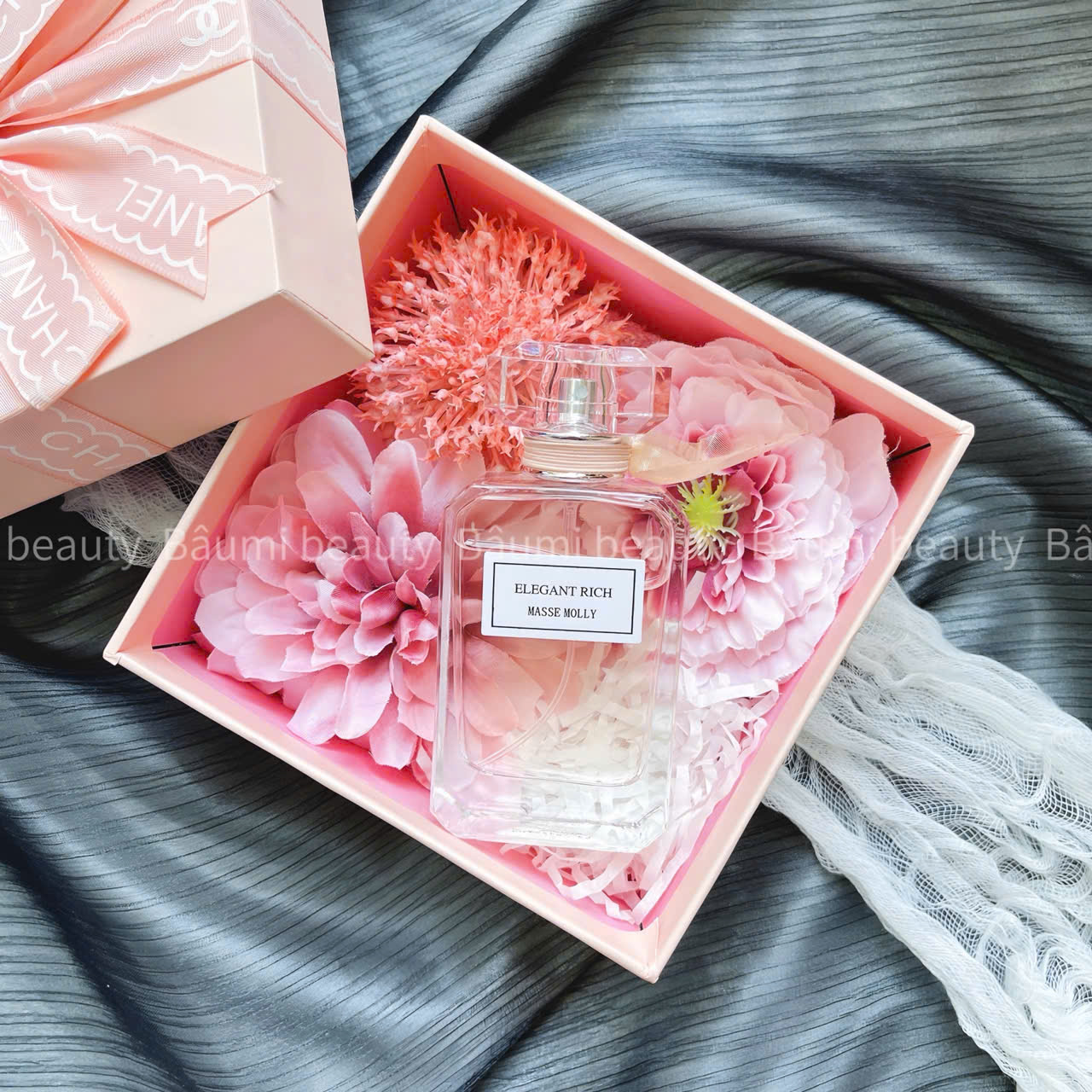 ( Không kèm mỹ phẩm ) Hộp đựng quà trang trí hoa lụa xinh xắn, sang trọng, siêu tiện lợi 14cm HS02