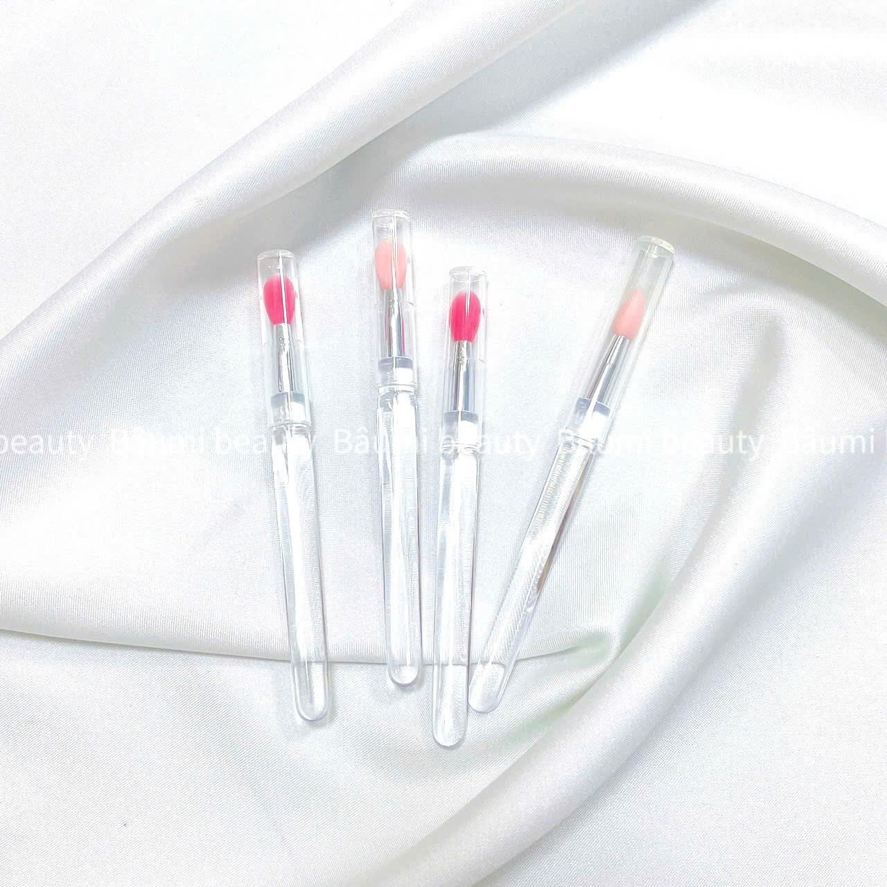 ( Lẻ 1 cây ) Que/ Cọ tô quét son môi Silicon có nắp đậy trong suốt CMS01