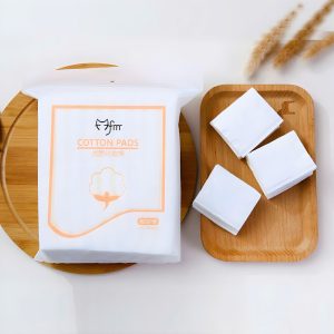 Bông tẩy trang vuông, không xơ bông, mềm mịn Cotton Pad 222 miếng