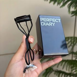 Kẹp mi, bấm mi Perfect Diary ôm mí, cong đều từng sợi mi